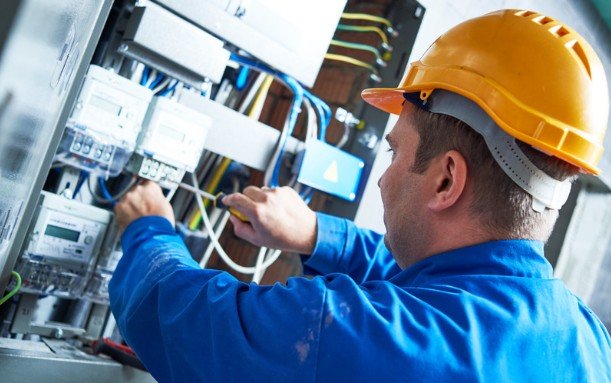 Choosing the Right Electrical Service Provider